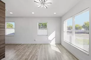 1801 13th Ave S, Saint Petersburg, FL 33712 - Photo 7