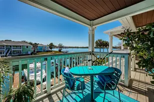 5011 Starfish Dr SE, Saint Petersburg, FL 33705 - Photo 3