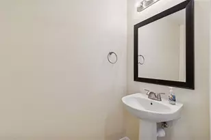 8707 Sheldon Creek Blvd, Tampa, FL 33615 - Photo 5