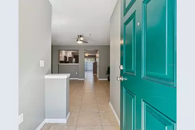 8707 Sheldon Creek Boulevard, Tampa, FL 33615 - Photo 3