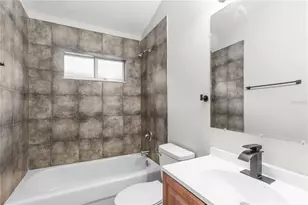 723 Erik Lake Rd, Brandon, FL 33510 - Photo 17