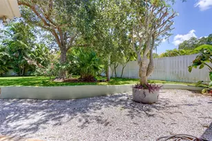 215 Garden Cir, Belleair, FL 33756 - Photo 43