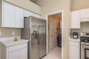 28540 Tall Grass Dr, Wesley Chapel, FL 33543 - Photo 11