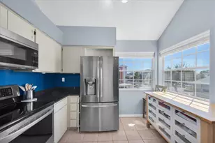 6931 Stonesthrow Cir N, Saint Petersburg, FL 33710 - Photo 9