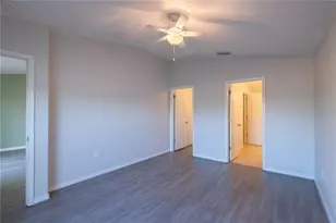 8022 Alamosa Wood Ave, Ruskin, FL 33573 - Photo 17