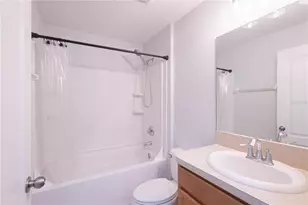 8022 Alamosa Wood Ave, Ruskin, FL 33573 - Photo 25