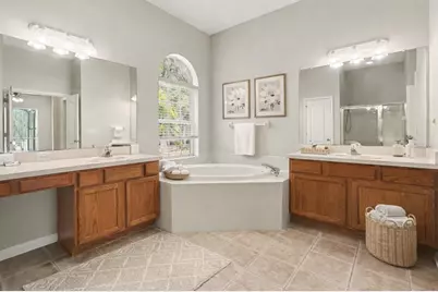 26000 Risen Star Drive, Wesley Chapel, FL 33544 - Photo 7