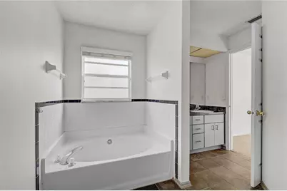 8849 Richmond Street, Gibsonton, FL 33534 - Photo 17