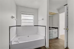 8849 Richmond St, Gibsonton, FL 33534 - Photo 17