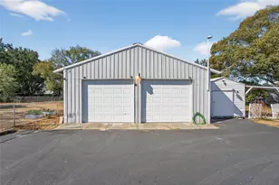 7333 Andre Dr, Zephyrhills, FL 33541 - Photo 3