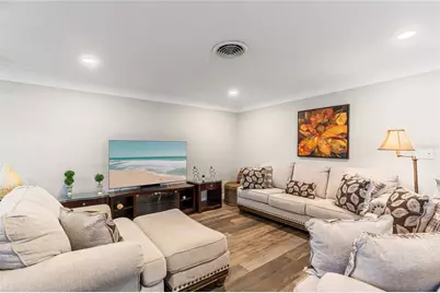 1832 69th Avenue S, Saint Petersburg, FL 33712 - Photo 5