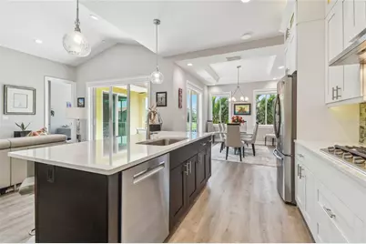 17 Franklin Court S #C, Saint Petersburg, FL 33711 - Photo 11