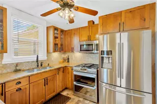 918 24th Ave N, Saint Petersburg, FL 33704 - Photo 15