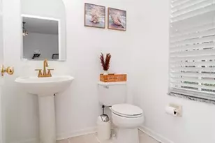 10023 Tate Ln, Tampa, FL 33626 - Photo 7