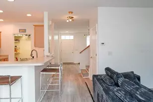 10023 Tate Ln, Tampa, FL 33626 - Photo 11