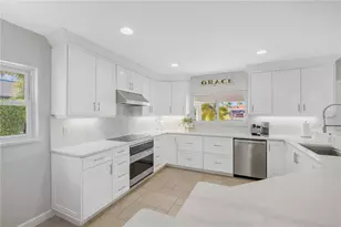1963 Michigan Ave NE, Saint Petersburg, FL 33703 - Photo 15