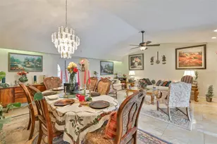 2106 W View Dr, Sun City Center, FL 33573 - Photo 11