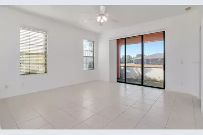 125 Shell Falls Drive, Apollo Beach, FL 33572 - Photo 7