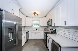 618 40th Ave N, Saint Petersburg, FL 33703 - Photo 11