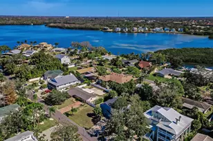 105 Peterson Ln, Palm Harbor, FL 34683 - Photo 41