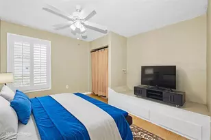 105 Peterson Ln, Palm Harbor, FL 34683 - Photo 33