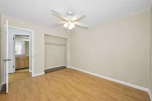 105 Peterson Ln, Palm Harbor, FL 34683 - Photo 29