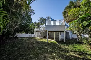 105 Peterson Ln, Palm Harbor, FL 34683 - Photo 37