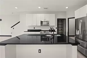 486 Lake Shore Pkwy, Davenport, FL 33896 - Photo 7