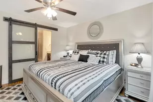 3765 41st St S, Saint Petersburg, FL 33711 - Photo 15