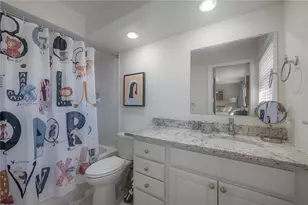 2609 W Ballast Point Blvd, Tampa, FL 33611 - Photo 33