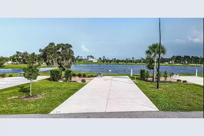 124 Rhett Boulevard E, Lake Wales, FL 33898 - Photo 1
