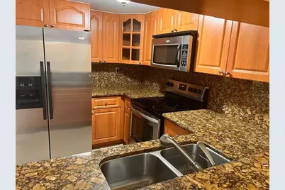 5931 W 16th Lane #10, Hialeah, FL 33012 - Photo 27
