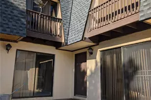 8118 Oak Trace Way, Tampa, FL 33634 - Photo 7