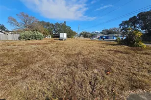 132nd Ave, Seminole, FL 33778 - Photo 7