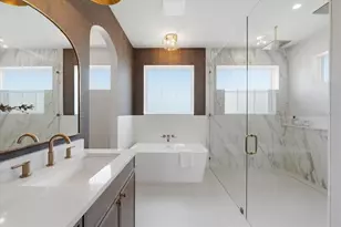 5130 Dartmouth Ave N, Saint Petersburg, FL 33710 - Photo 3