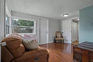 4100 40th St N, Saint Petersburg, FL 33714 - Photo 5