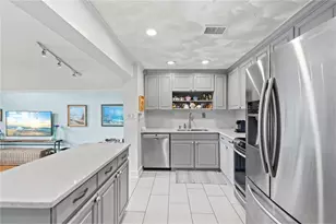 3704 W Platt St, Tampa, FL 33609 - Photo 7