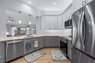 2226 Brookfield Greens Cir, Sun City Center, FL 33573 - Photo 13