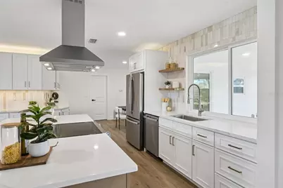 6735 Keystone Drive, Sarasota, FL 34231 - Photo 15