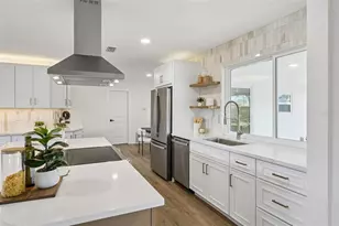 6735 Keystone Dr, Sarasota, FL 34231 - Photo 15