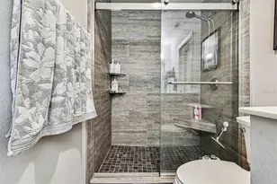 4210 Caddie Dr E, Bradenton, FL 34203 - Photo 25