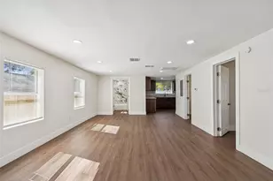 9412 N Brooks St, Tampa, FL 33612 - Photo 7