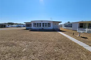 39438 Rockford Ave, Zephyrhills, FL 33542 - Photo 43