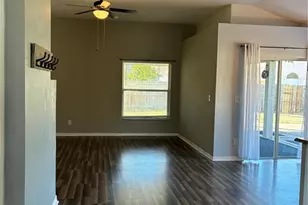 5841 Dorham Pl, Wesley Chapel, FL 33545 - Photo 5