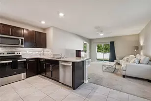 5221 Hillside Mdw Pl, Tampa, FL 33610 - Photo 5