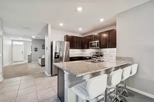 5221 Hillside Mdw Pl, Tampa, FL 33610 - Photo 7