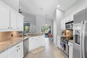 4617 Whispering Park Ln, Tampa, FL 33614 - Photo 23