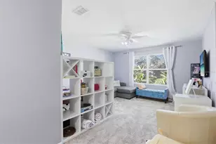 4617 Whispering Park Ln, Tampa, FL 33614 - Photo 41