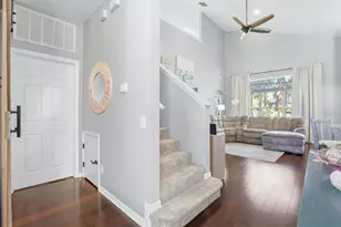 4617 Whispering Park Ln, Tampa, FL 33614 - Photo 13