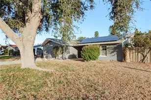 2541 60th Ave S, Saint Petersburg, FL 33712 - Photo 3